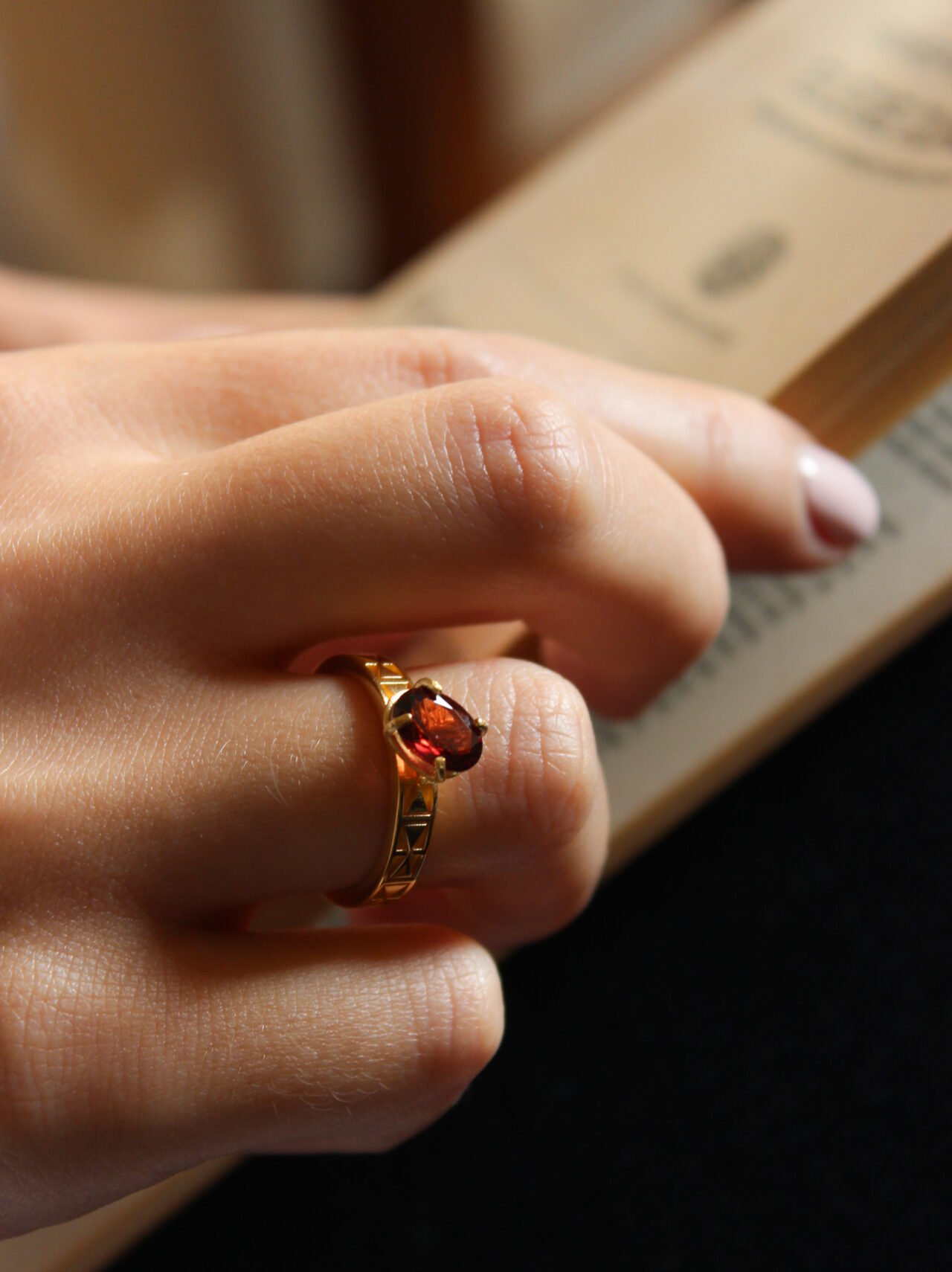 anallo anamorfosi oro indossato