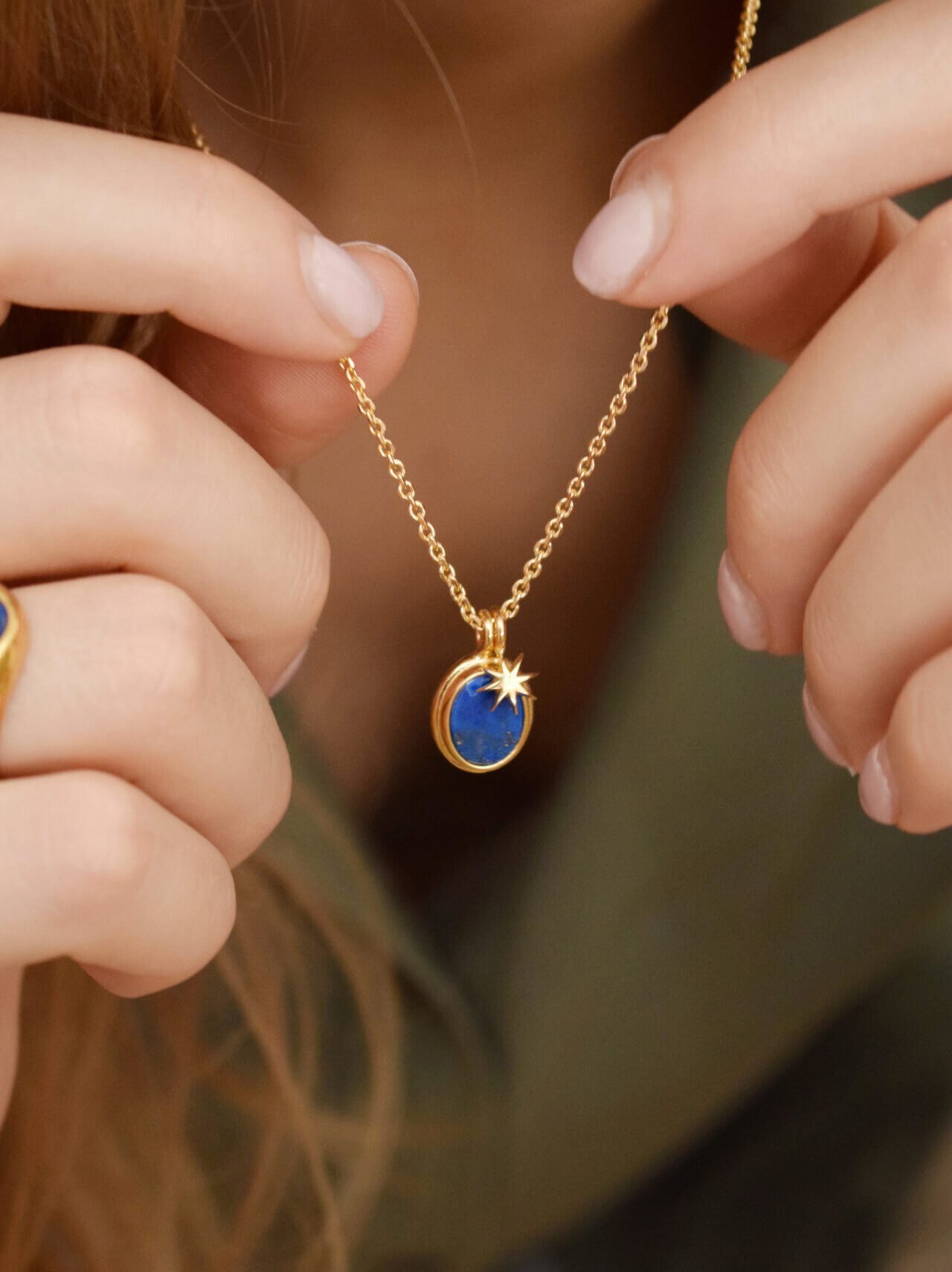 collana e quindi uscimmo a riveder le stelle indossata 3