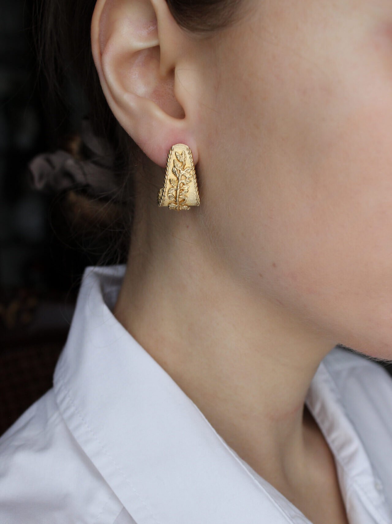 orecchini primavera indossati oro 2
